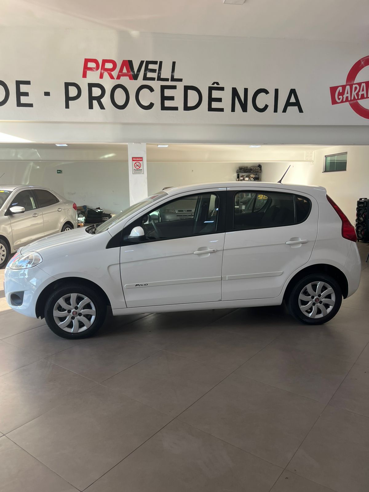 
								Fiat Palio 2015 full									