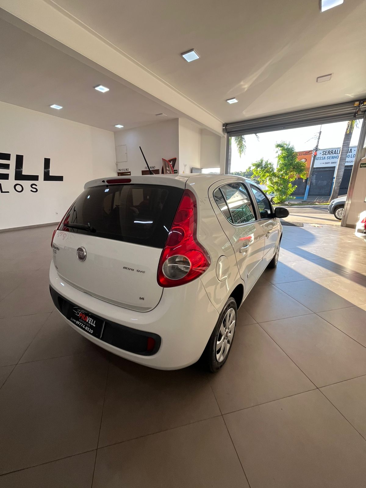 
								Fiat Palio 2015 full									