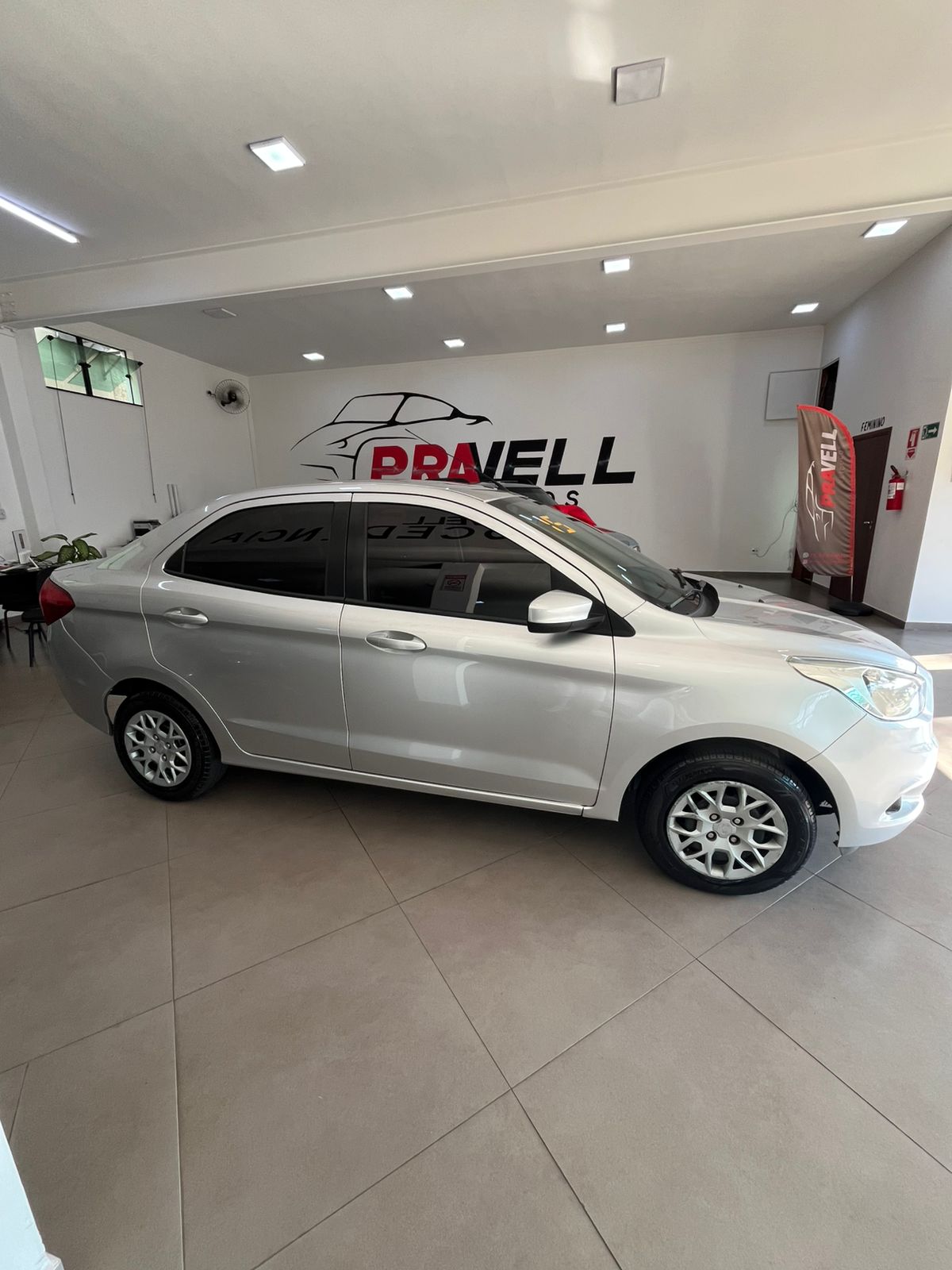 
								Ford Ká 2015 full									