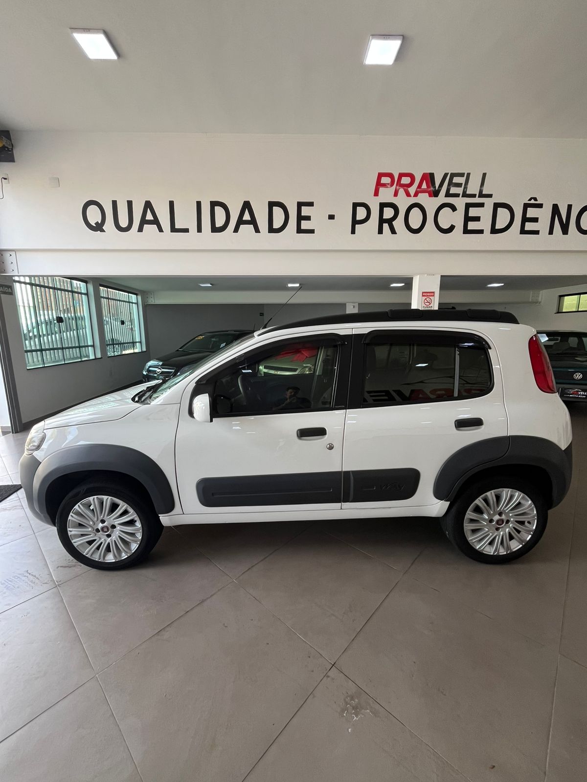 
								Fiat Uno Way 2013 full									