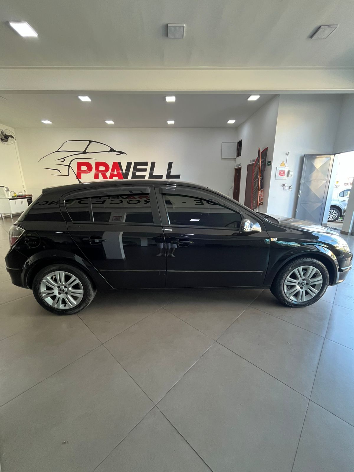 
								Vectra GT 2008 full									